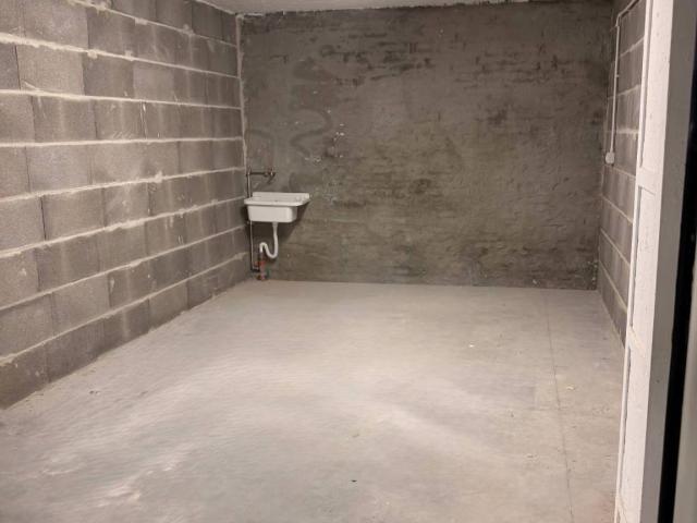 Box in vendita a Porto-Saragozza, Bologna