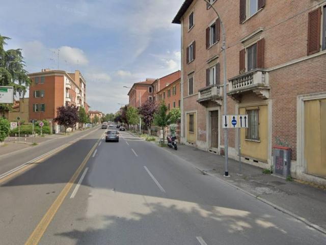 Box in vendita a Santo Stefano, Bologna