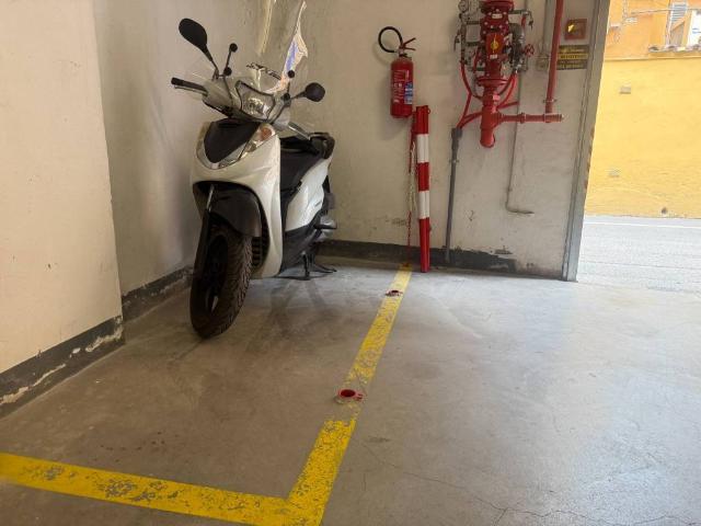 Box in vendita a Santo Stefano, Bologna