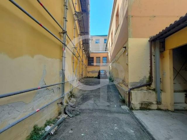 Box in vendita a Porto-Saragozza, Bologna