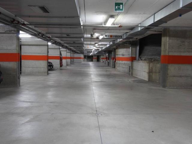 Box in vendita a San Donato-San Vitale, Bologna