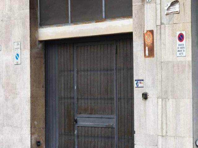 Box in vendita a Santo Stefano, Bologna