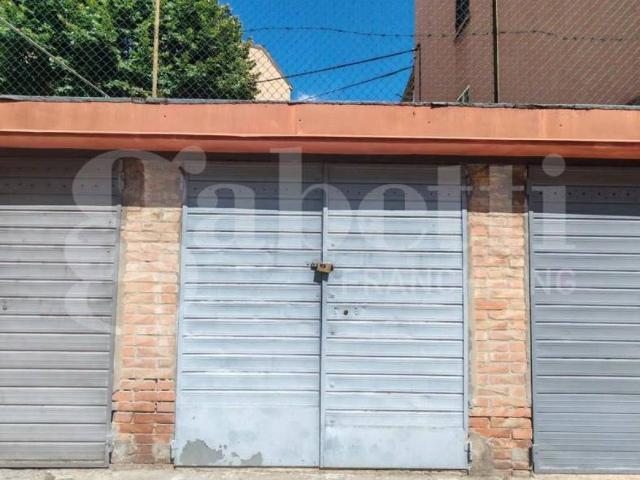 Box in vendita a San Donato-San Vitale, Bologna