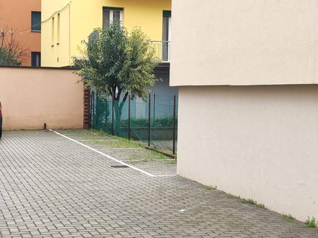 Box in vendita a Dozza, Bologna