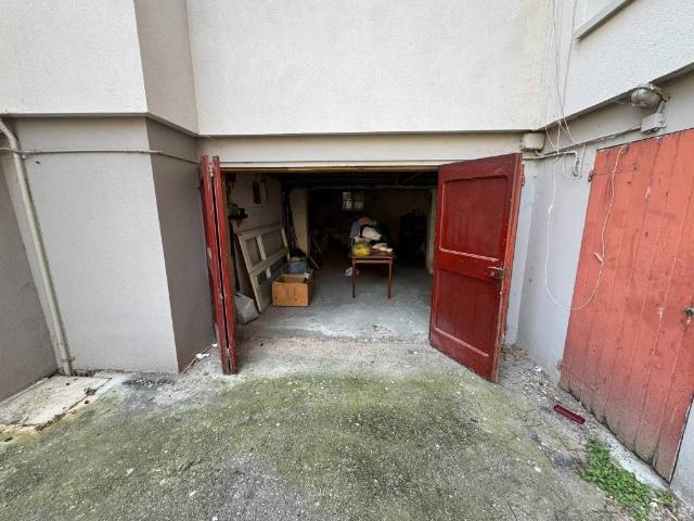 Box in vendita a Casteldebole, Bologna