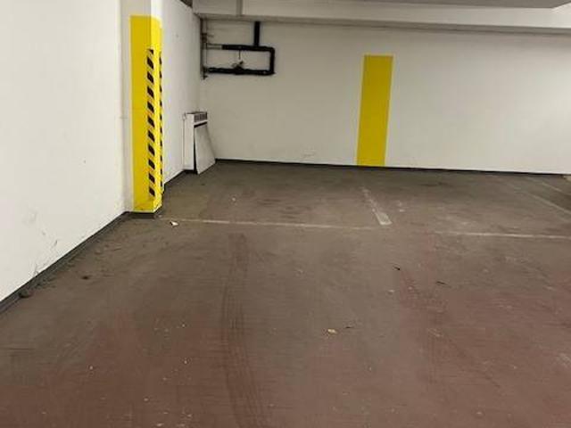 Box in vendita a Porto-Saragozza, Bologna