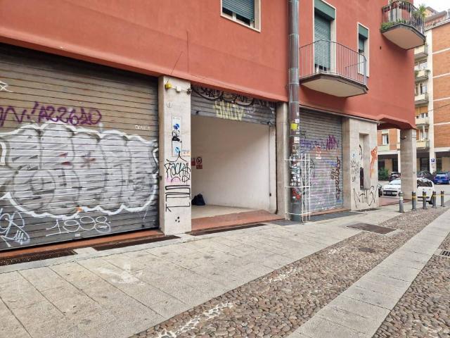 Box in vendita a Porto-Saragozza, Bologna