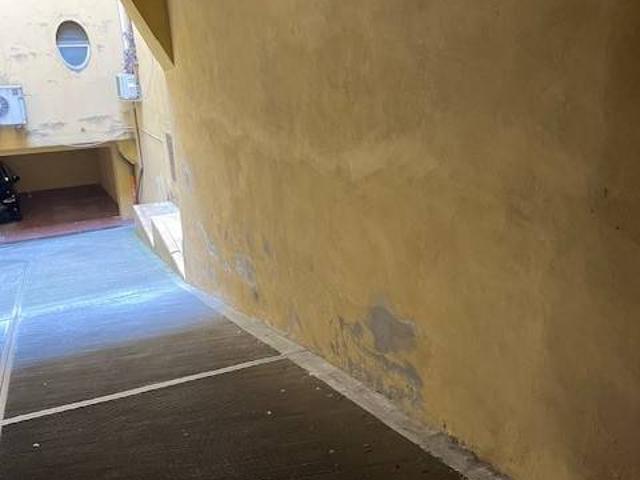 Box in vendita a Santo Stefano, Bologna