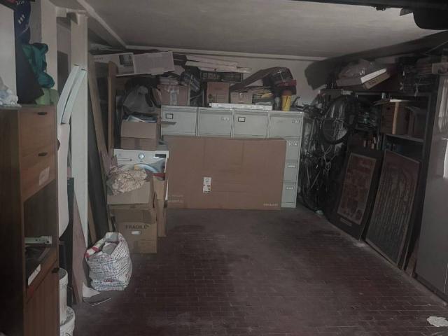 Box in vendita a Porto-Saragozza, Bologna
