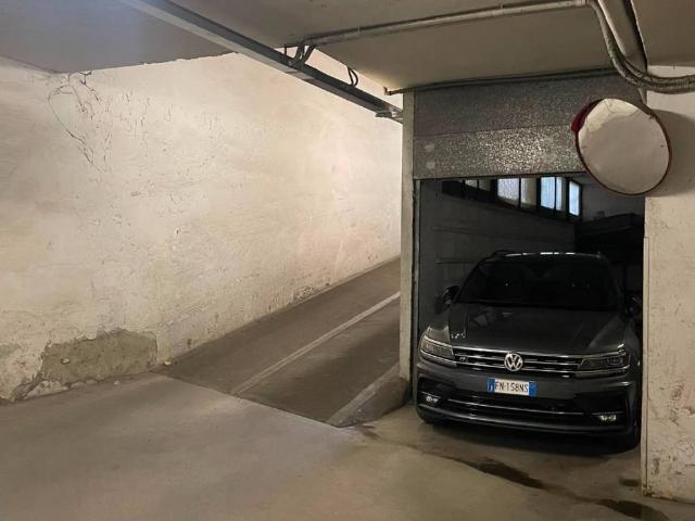 Box in vendita a Bolognina, Bologna