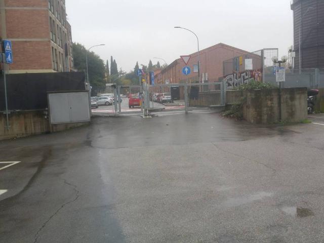 Box in vendita a San Donato-San Vitale, Bologna