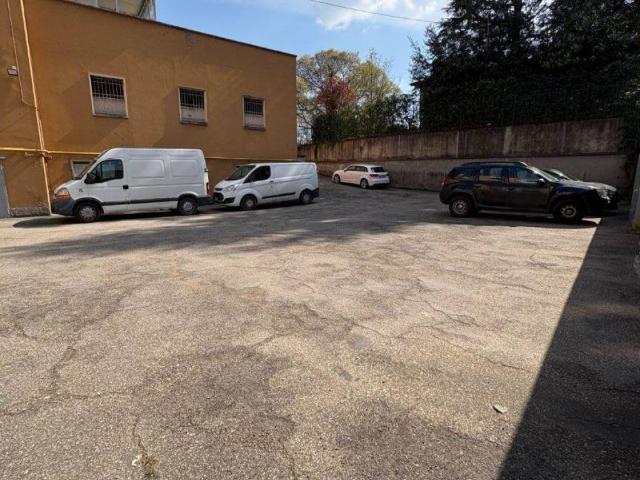 Box in vendita a Savena, Bologna