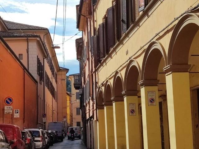 Box in vendita a Porto-Saragozza, Bologna