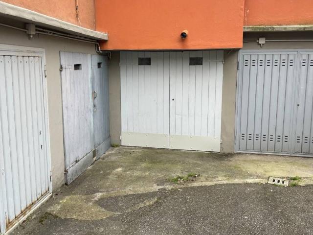 Box in vendita a Santo Stefano, Bologna