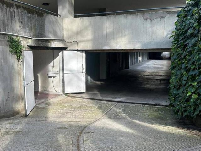 Box in vendita a Savena, Bologna
