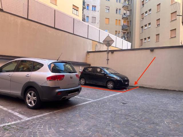 Box in vendita a Porto-Saragozza, Bologna