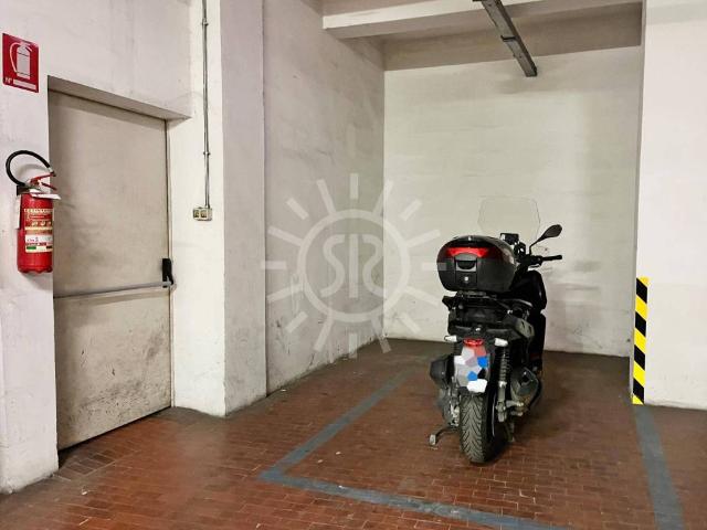 Box in vendita a Porto-Saragozza, Bologna