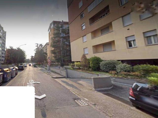 Box in vendita a Savena, Bologna