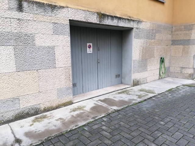 Box in vendita a Monte Donato, Bologna