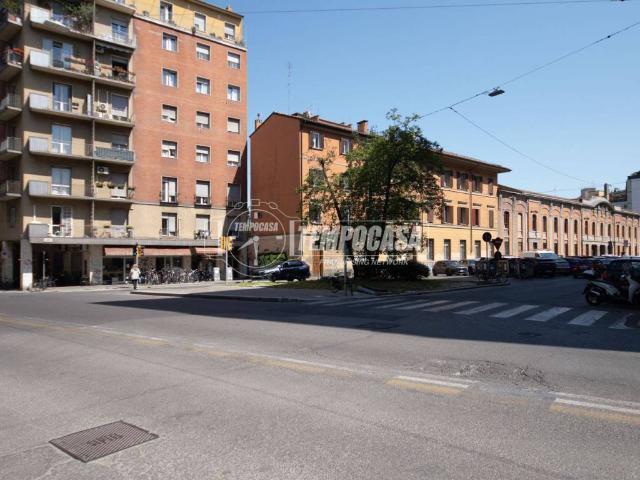 Box in vendita a Porto-Saragozza, Bologna