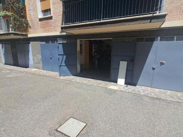Box in vendita a Quartiere Navile, Bologna