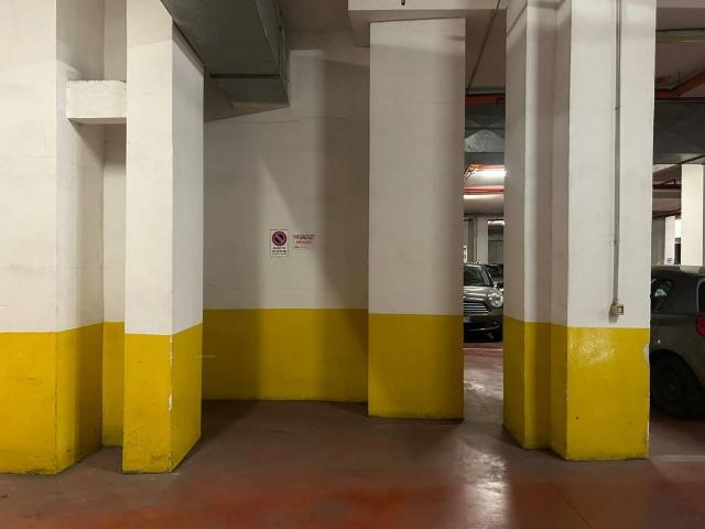 Box in vendita a Porto-Saragozza, Bologna