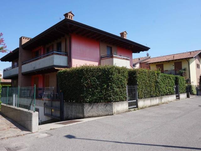 Box in vendita a Bonate Sopra, Lombardia