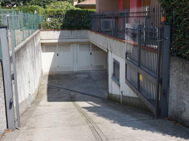 Box in vendita a Bonate Sopra, Lombardia