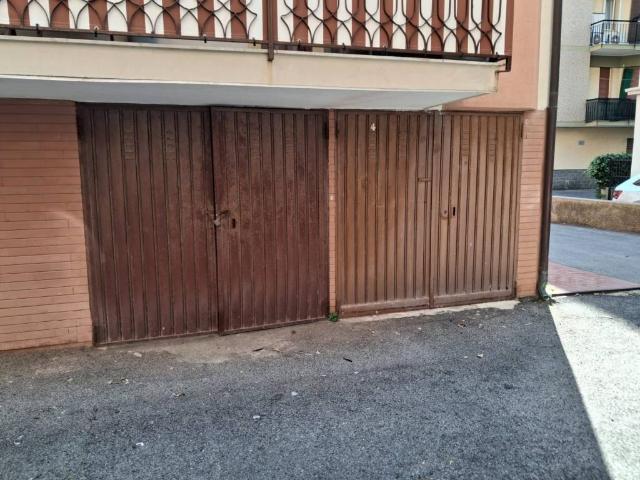 Box in vendita a Borghetto Santo Spirito, Liguria