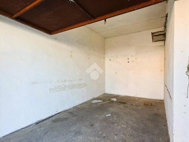 Box in vendita a Borgo Virgilio, Cerese