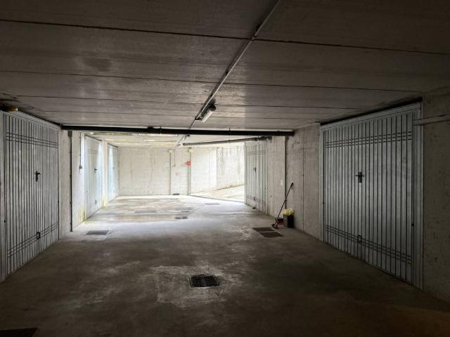 Box in vendita a Brembate, Lombardia