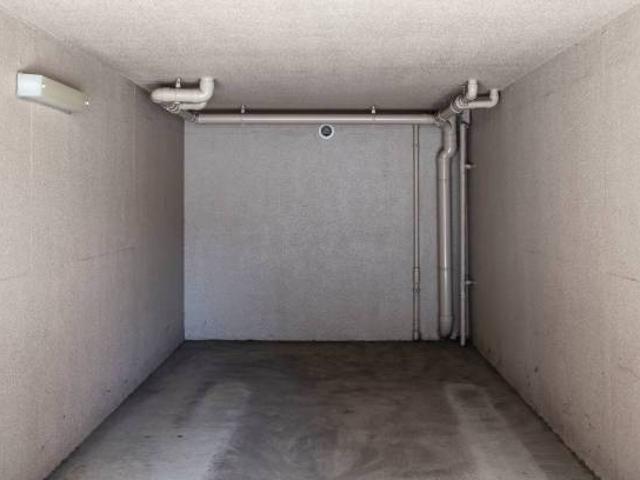 Box in vendita a Brembate, Lombardia