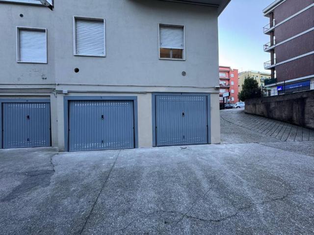 Box in vendita a Zona Nord, Brescia