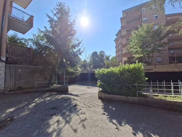 Box in vendita a Zona Ovest, Brescia