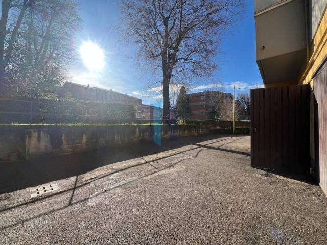 Box in vendita a Zona Ovest, Brescia