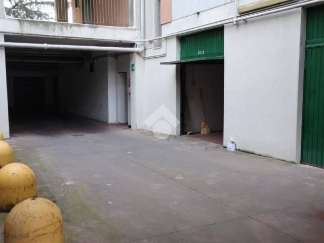 Box in vendita a Zona Sud, Brescia