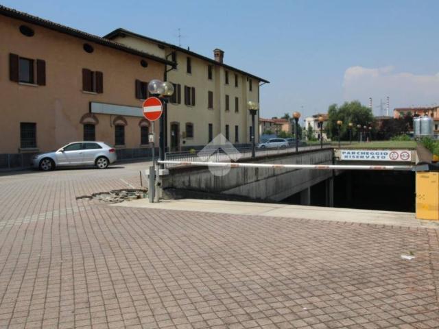 Box in vendita a Porta Cremona-Volta, Brescia