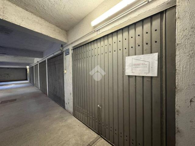 Box in vendita a Zona Sud, Brescia