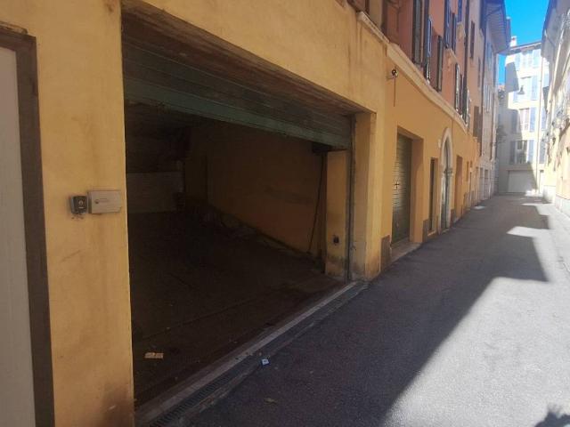 Box in vendita a Zona Centro, Brescia