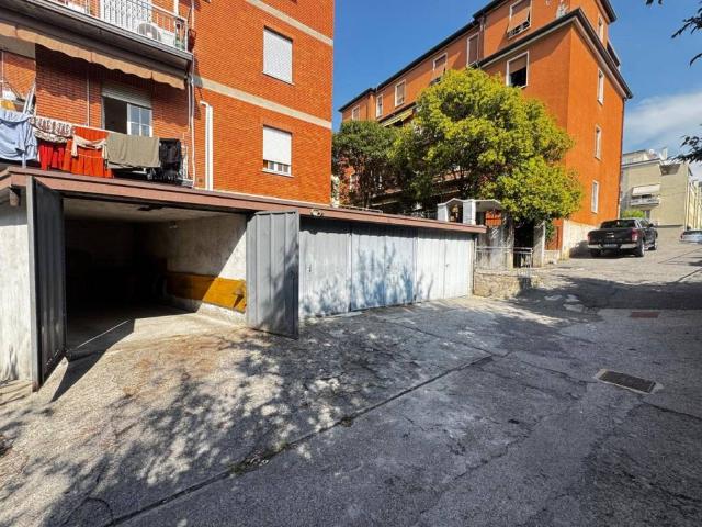 Box in vendita a Zona Centro, Brescia
