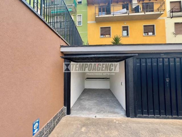 Box in vendita a Brusuglio, Cormano