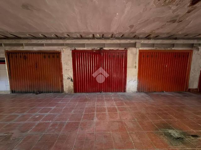 Box in vendita a Cappuccini, Puglia