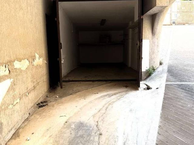 Box in vendita a Sant'Angelo, Puglia