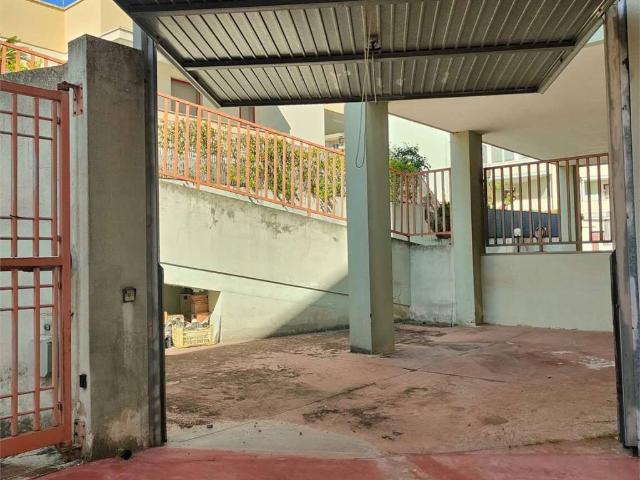 Box in vendita a Cappuccini, Puglia