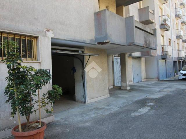 Box in vendita a Sant'Elia, Puglia