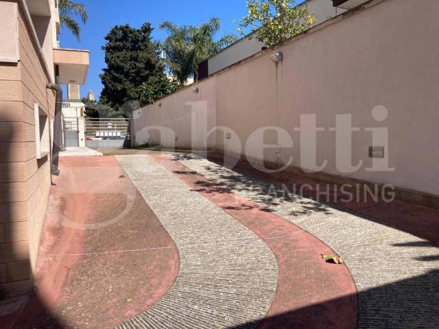 Box in vendita a Casale, Puglia