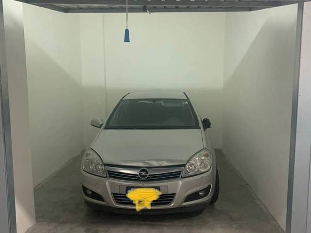 Box in vendita a Bozzano, Puglia