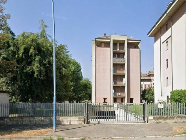 Box in vendita a Brugherio, Lombardia