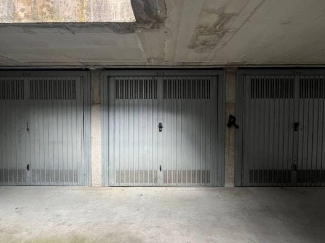 Box in vendita a Brugherio, Lombardia