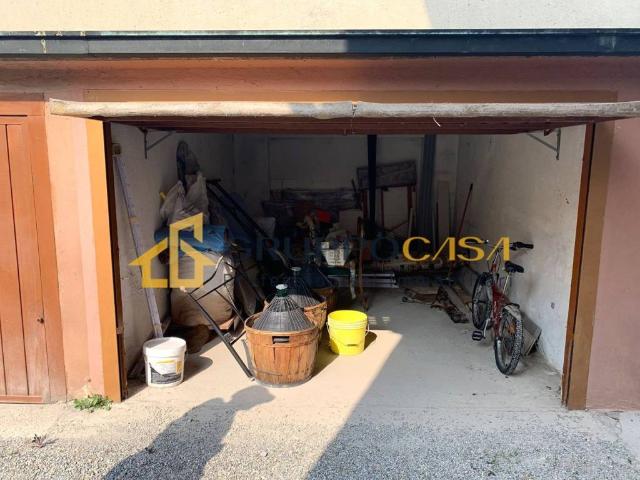 Box in vendita a Moncucco, Brugherio